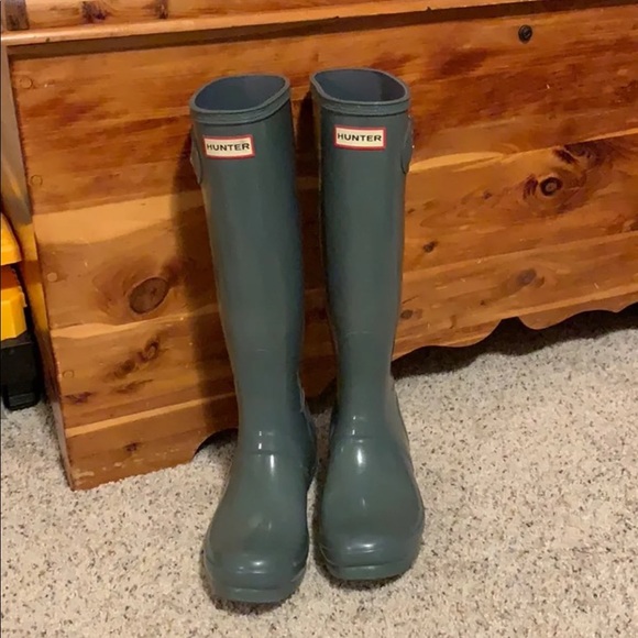 Hunter Shoes - Tall green classic hunter boots